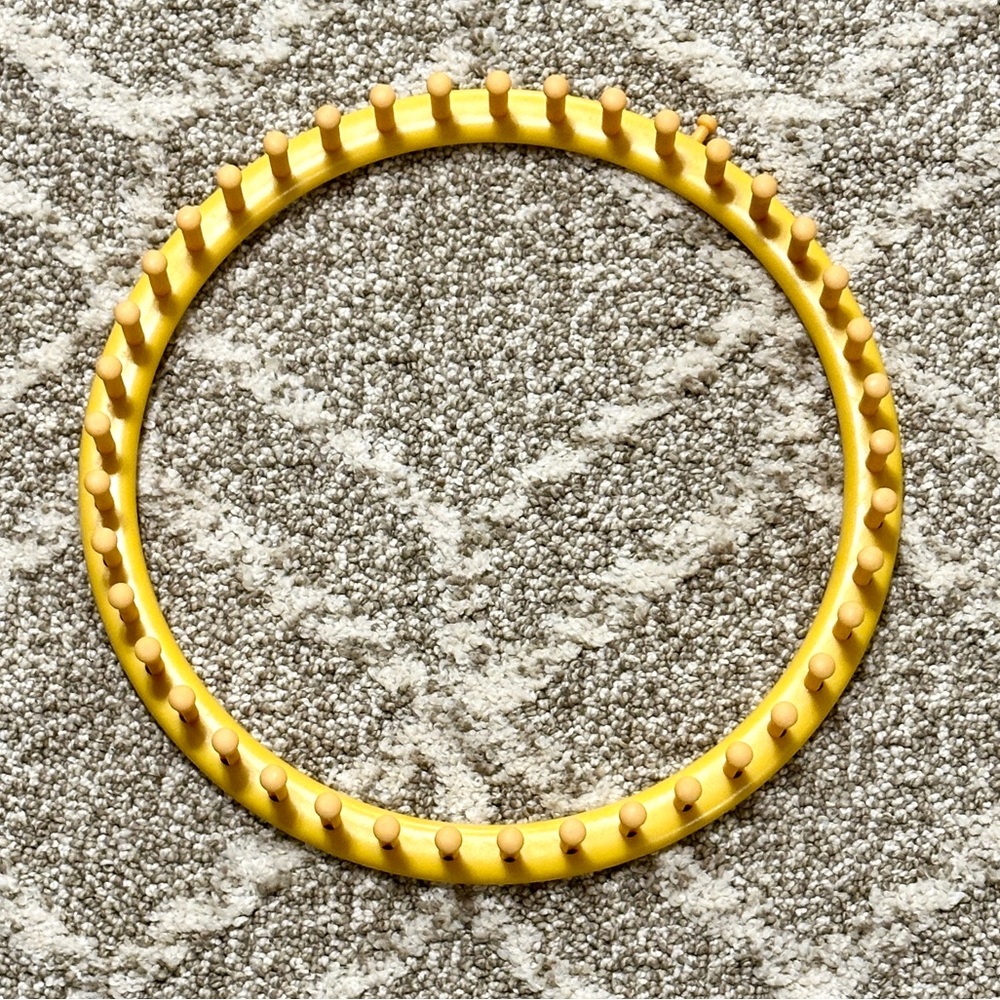 Quick Knit Round / Circular Knitting Loom - Yellow